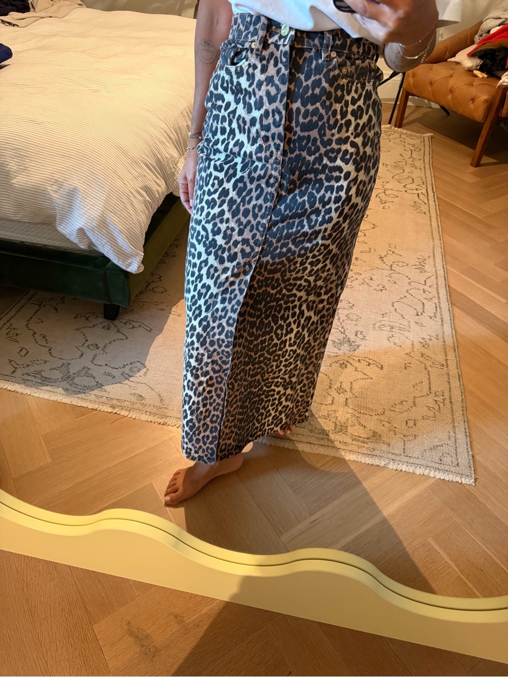 Ganni
Ganni Leopard Printed Midi Skirt